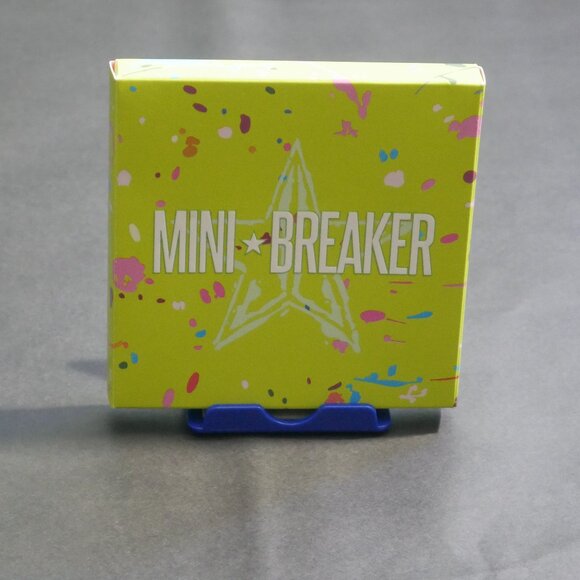 Jeffree Star Other - Jeffree Star Mini Breaker Eye Shadow Palette